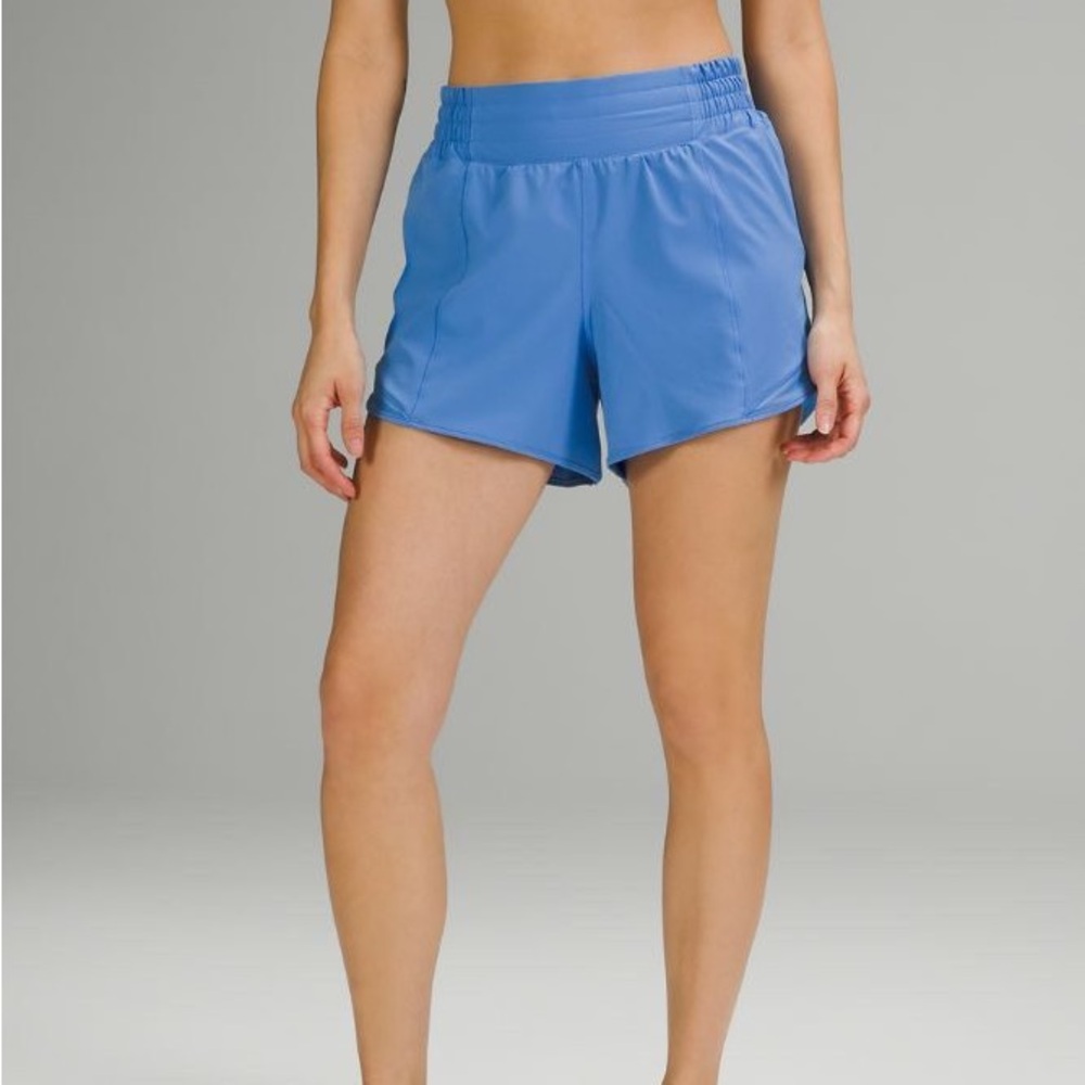 Lululemon Hotty Hot Highrise Short 4 inch